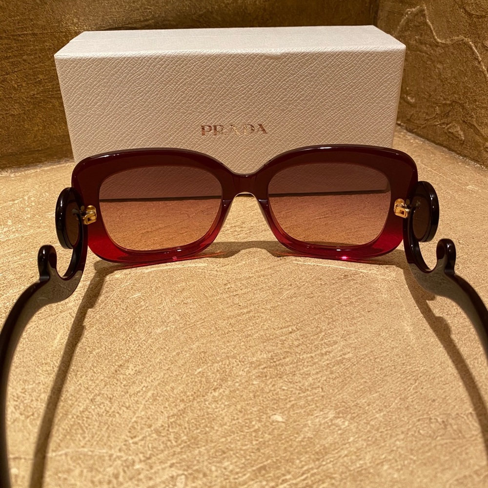 PRADA ladies mini baroque sunglasses in brown - Picture 5 of 8